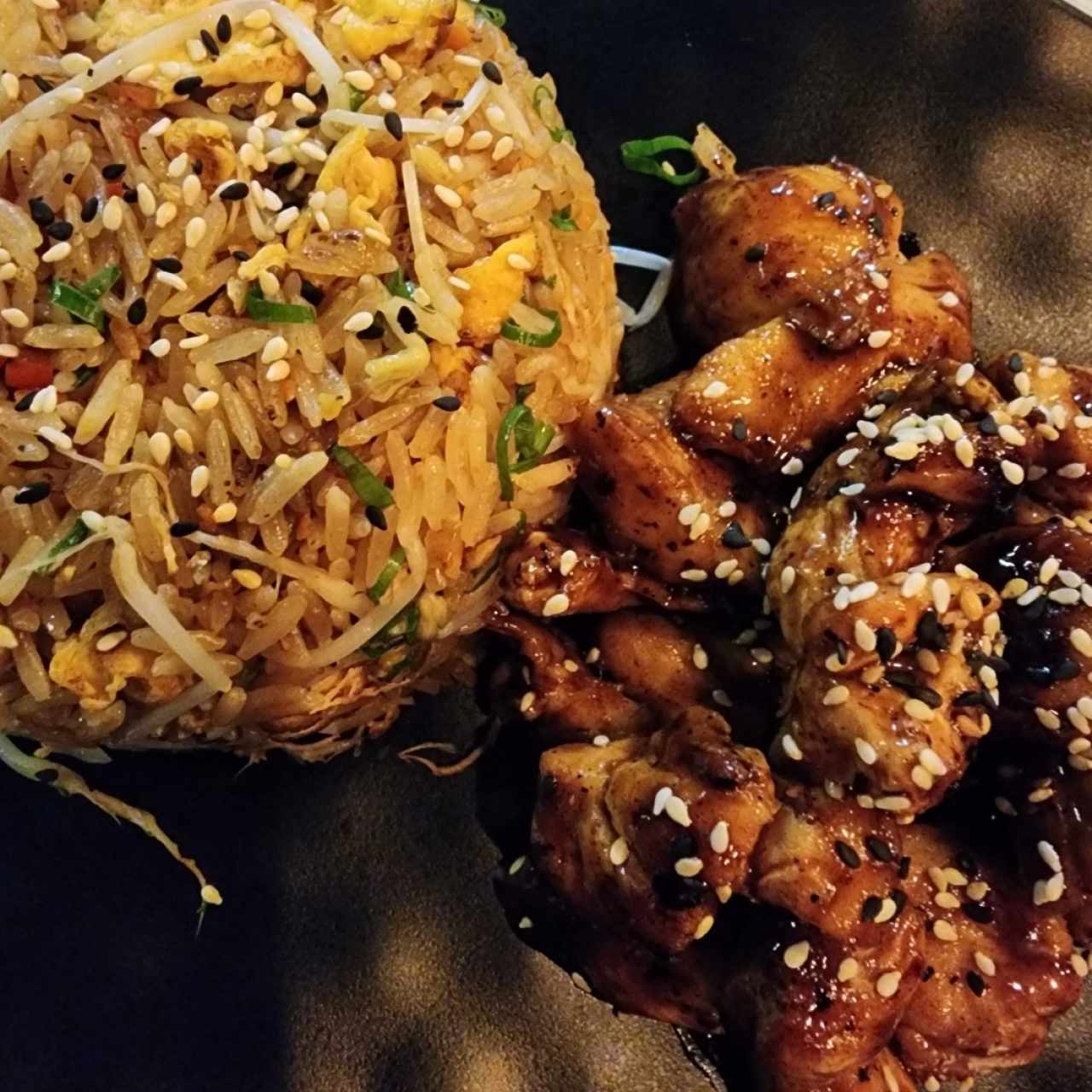 Yakimeshi - Pollo
