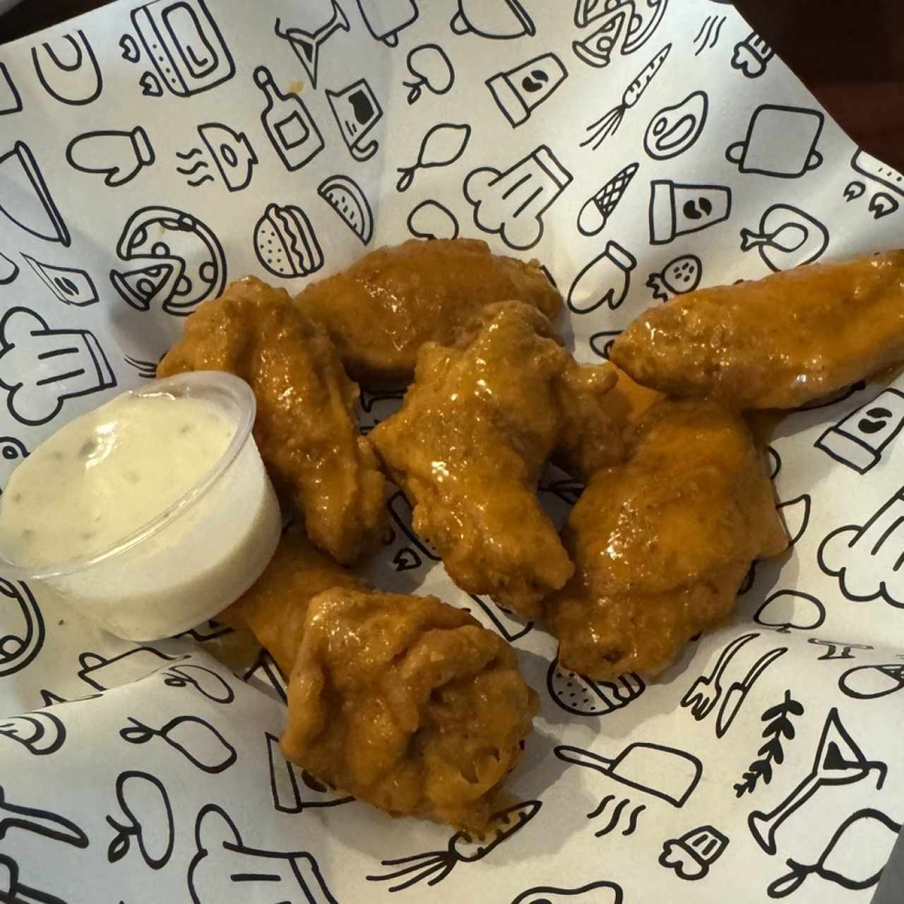 ORIGINAL HOOTERS STYLE WINGS