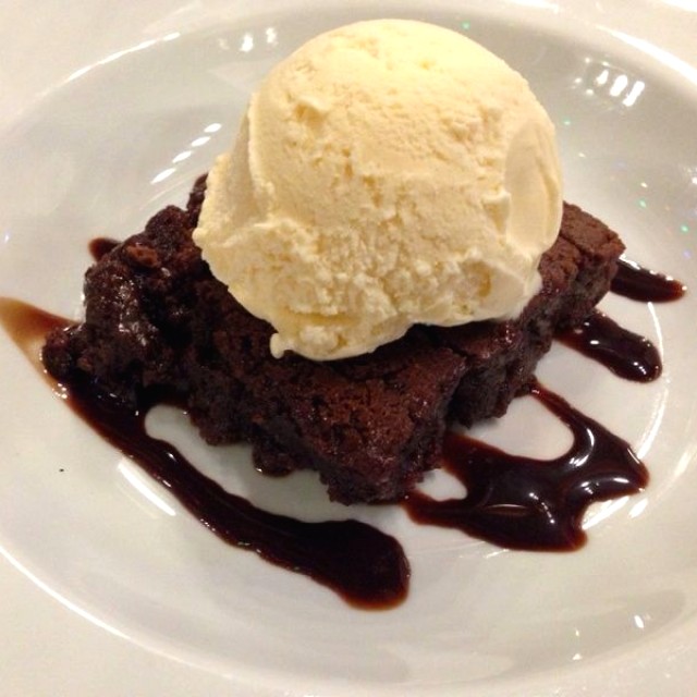 Brownie+Vanilla Icecream