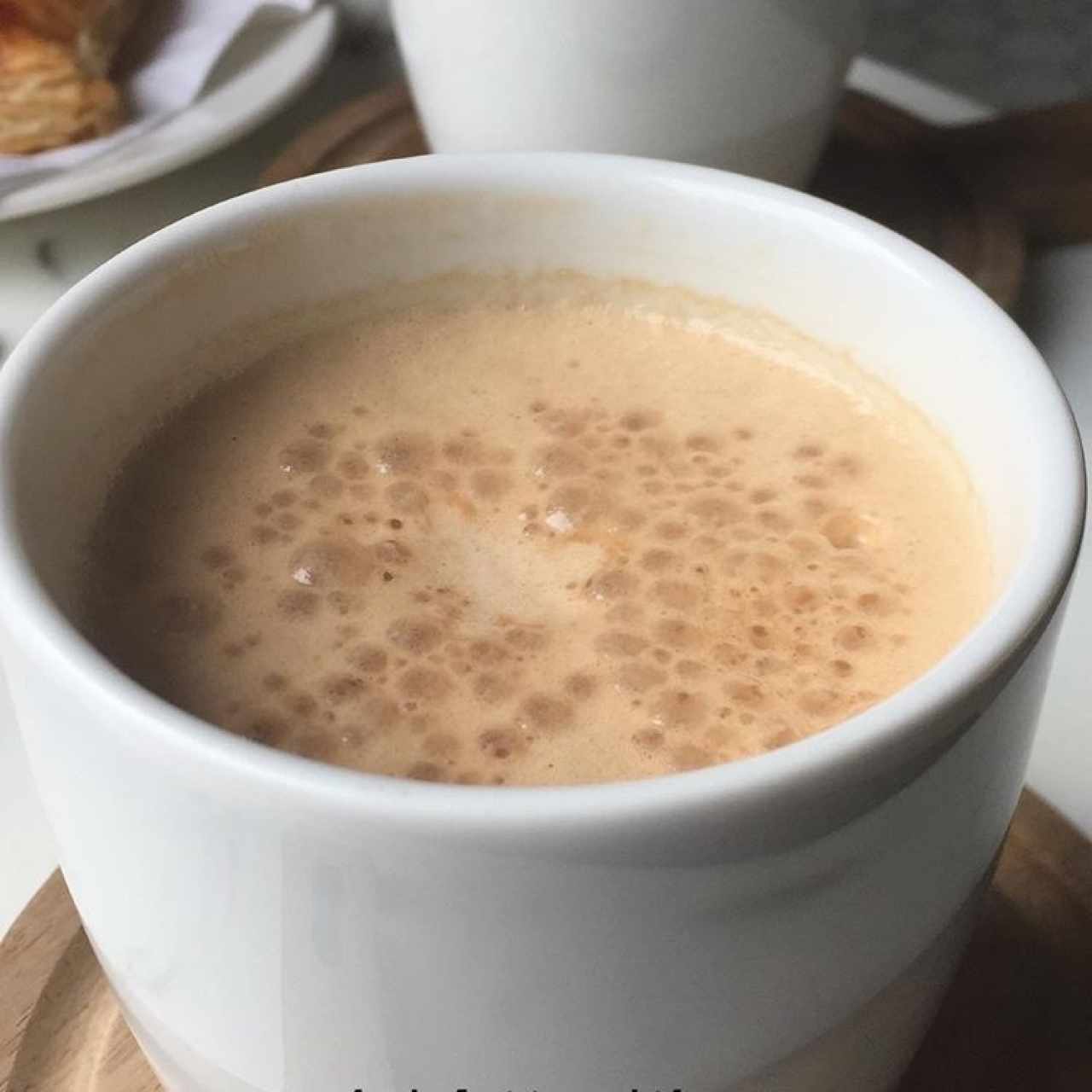 Chai latte w/almond milk