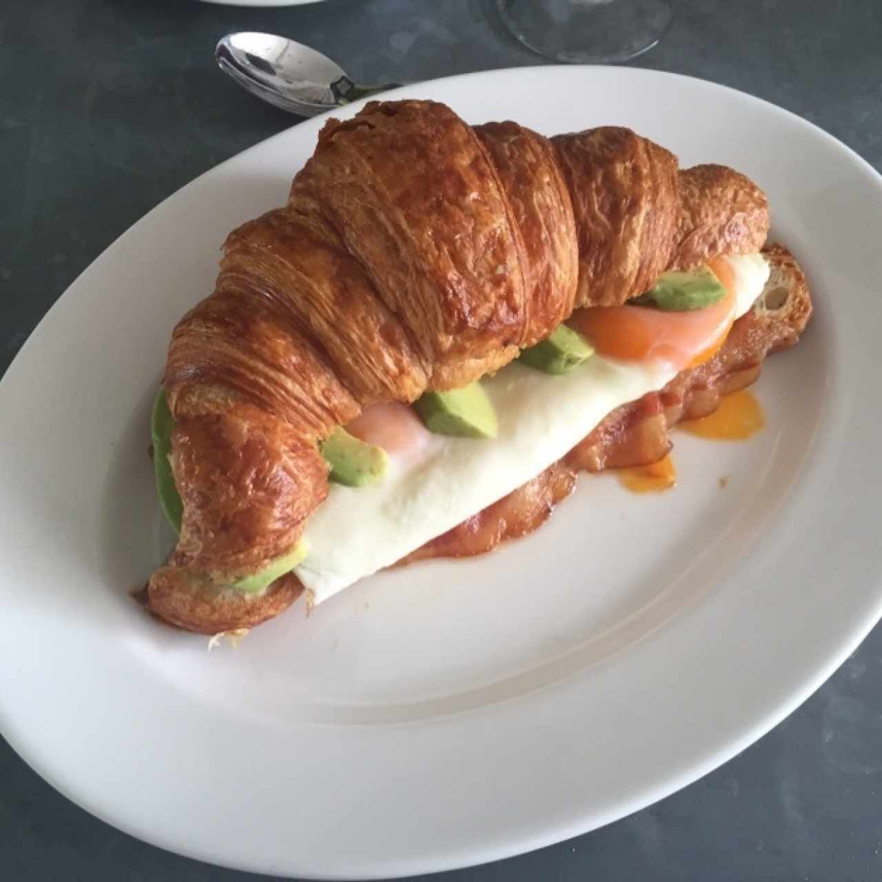 Croissant Tocino y Huevo