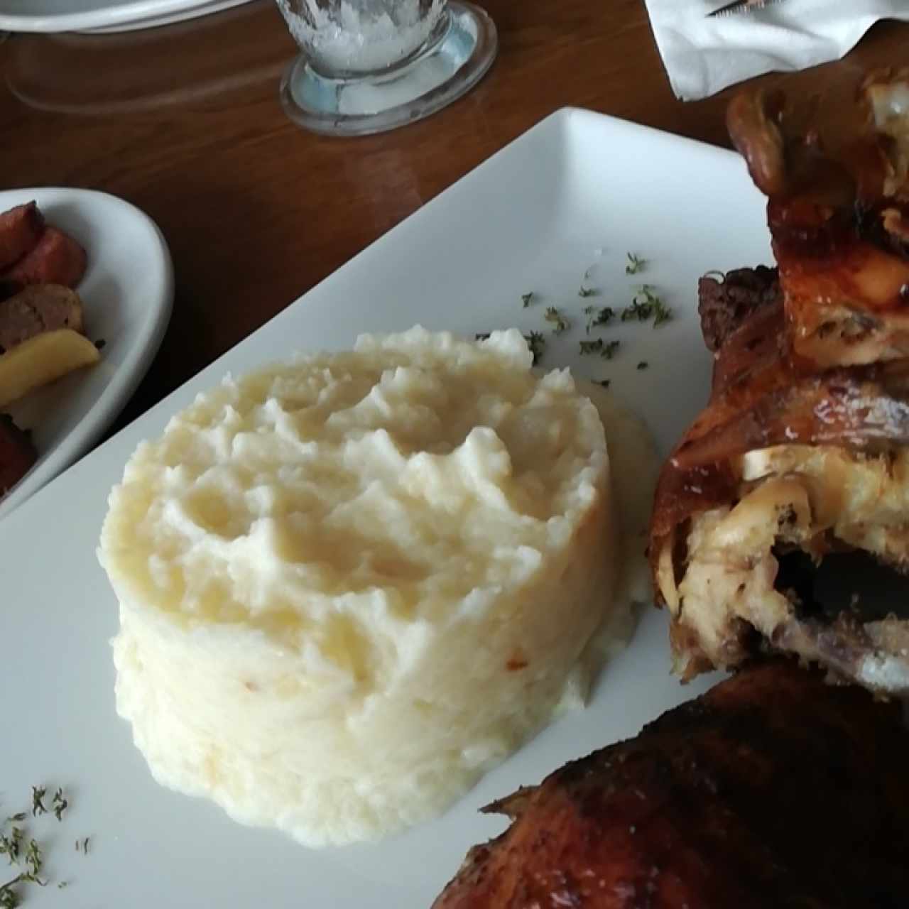 pollo asado con puré 