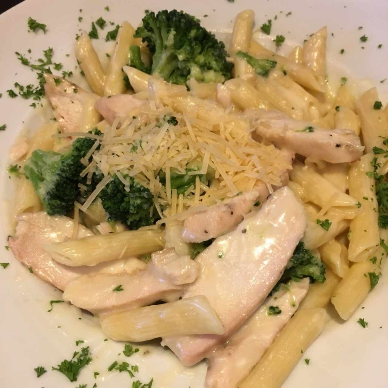 chicken pasta with brocoli