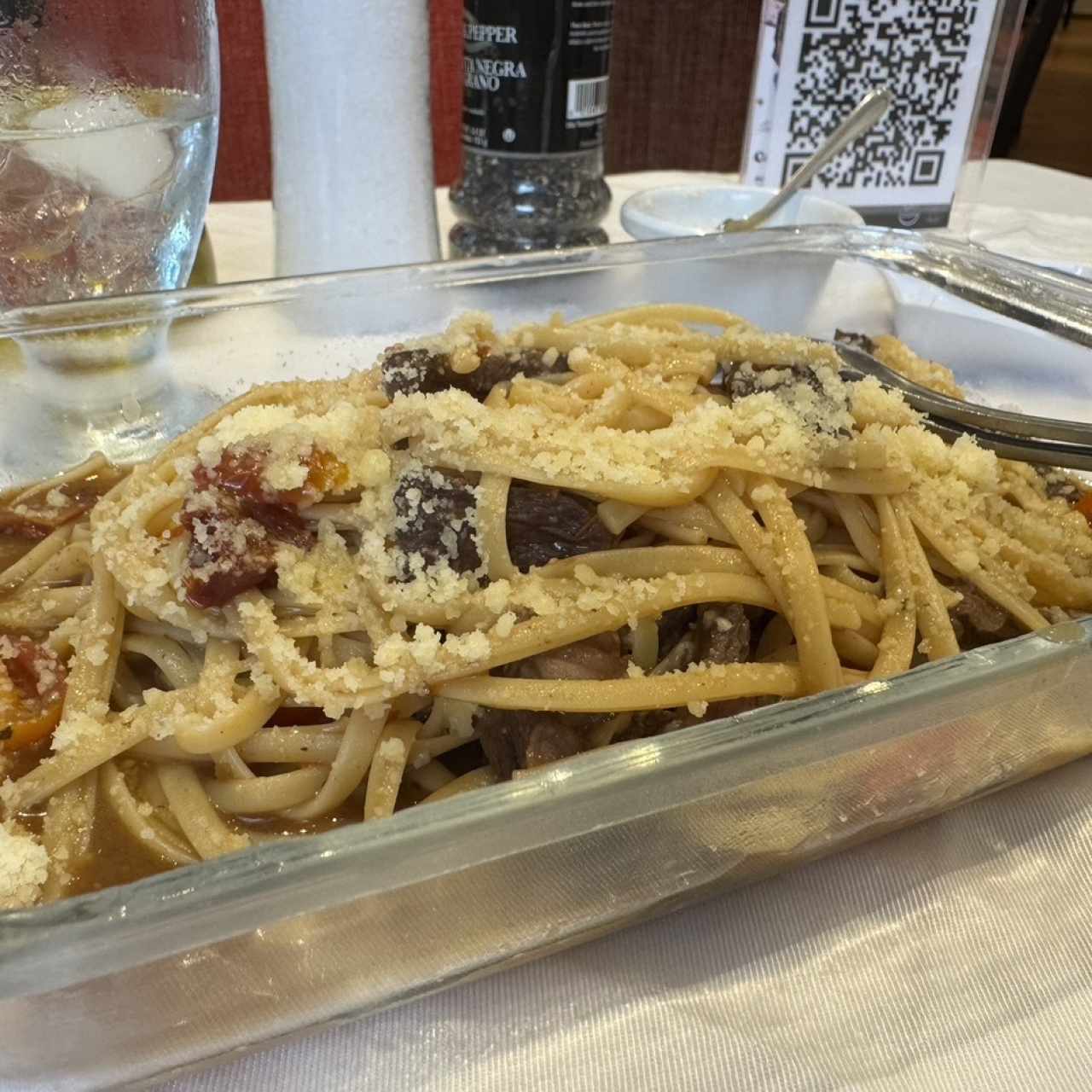 Linguini con Entraña y Tomate Seco