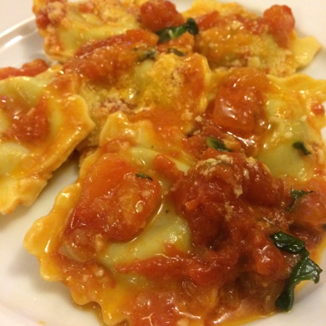 Agnolotti con ricotta y espinaca