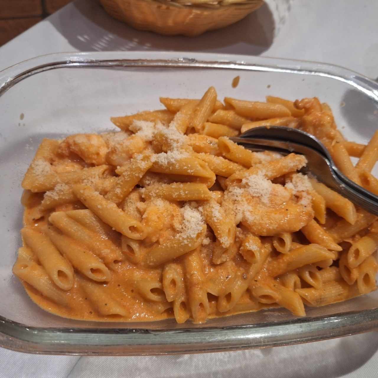 Camarones al Bisquet en Salsa Rosé