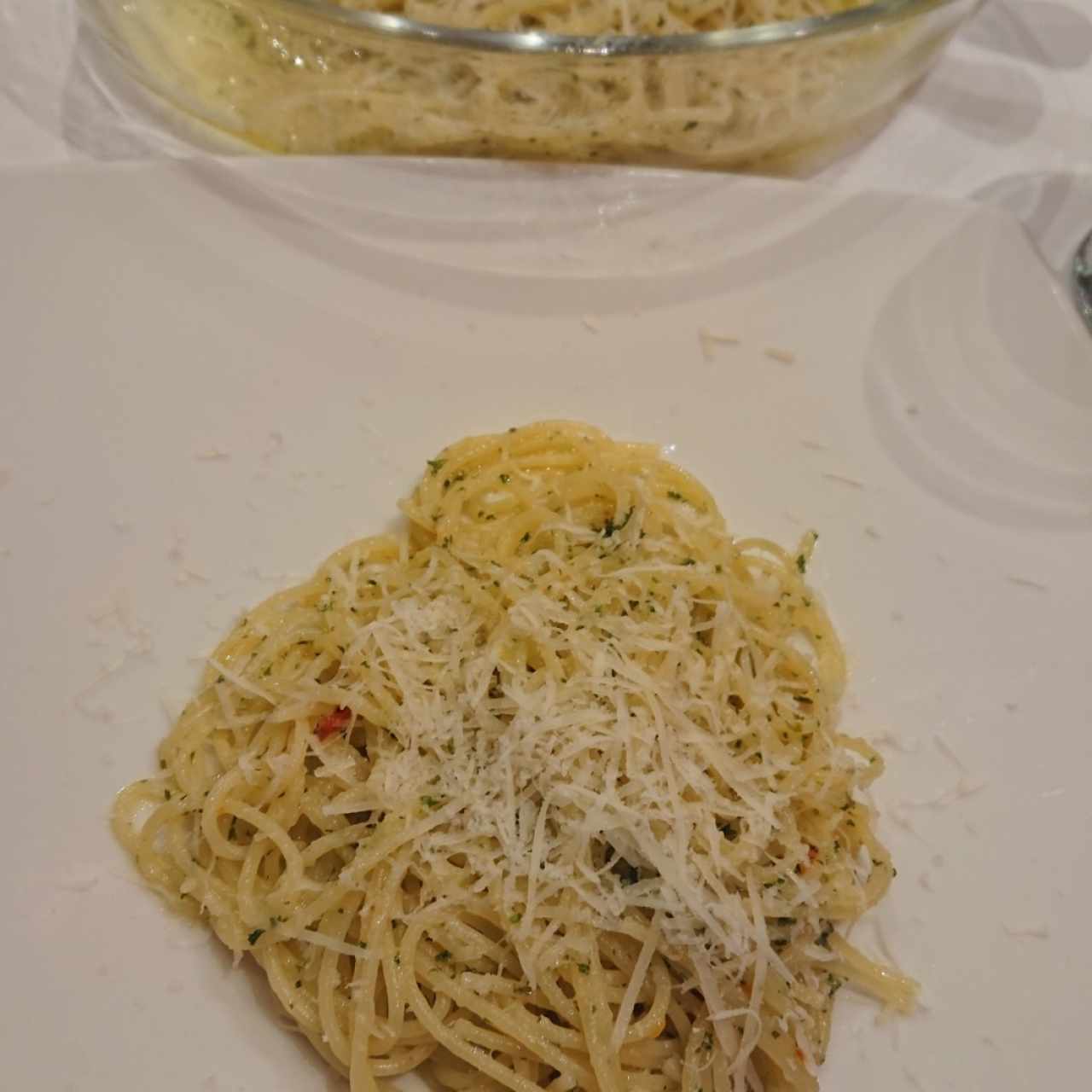 spaghetti aglio óleo con peperonccino
