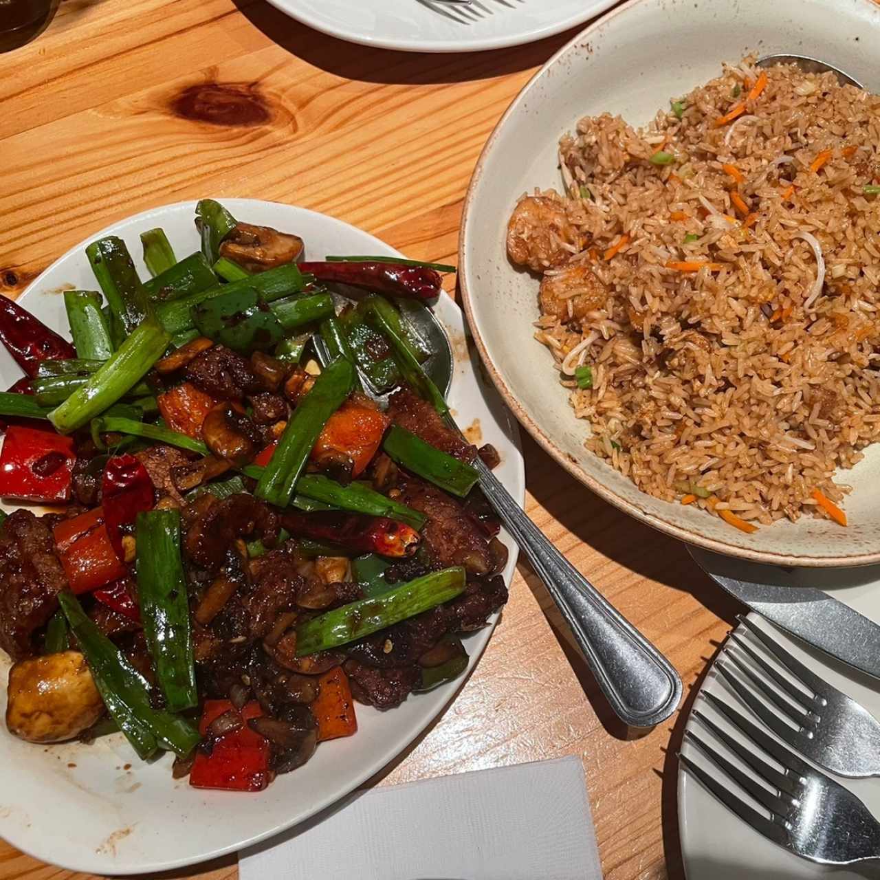 Wok Charred Beef y Shrimp Fried Rice