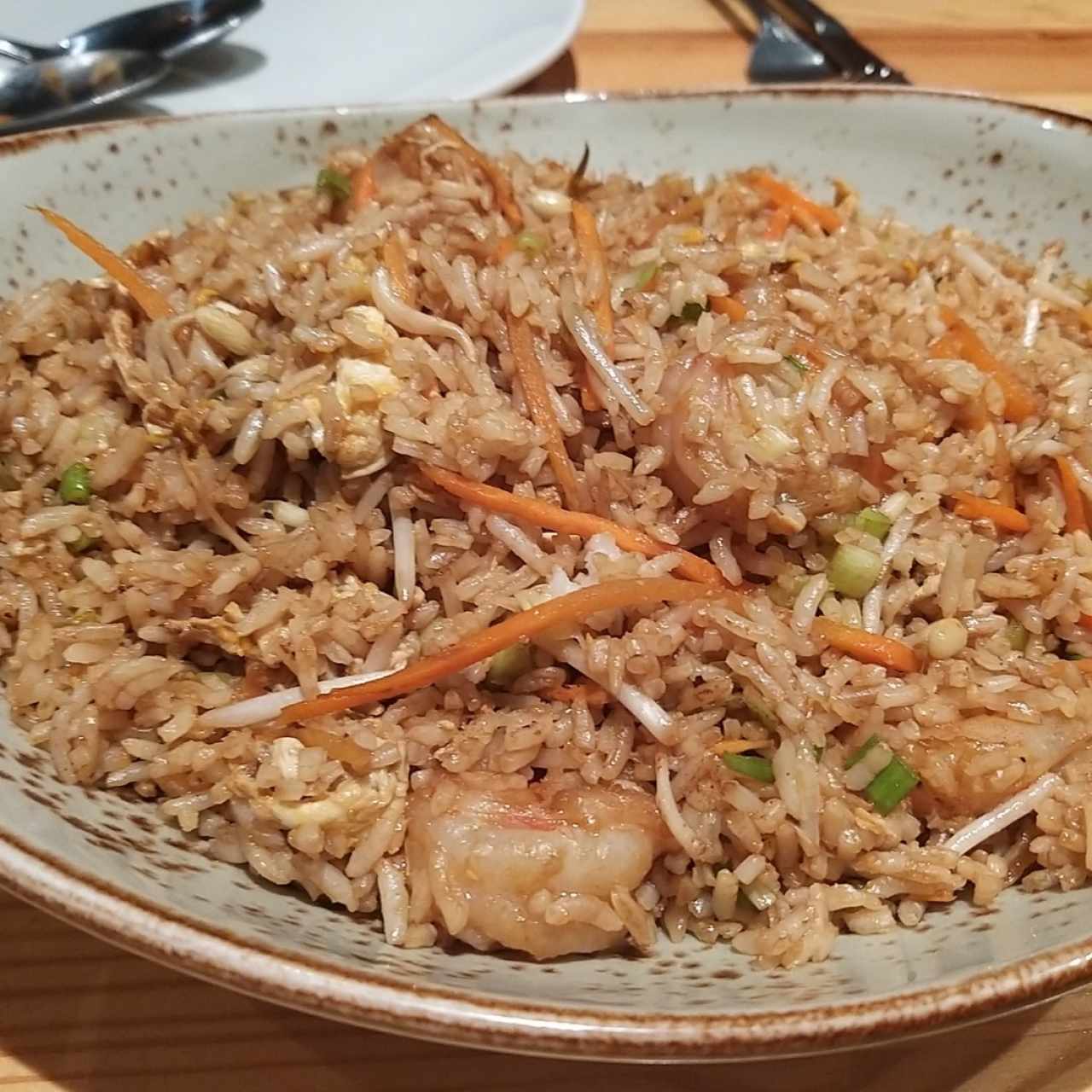 arroz frito con camarones
