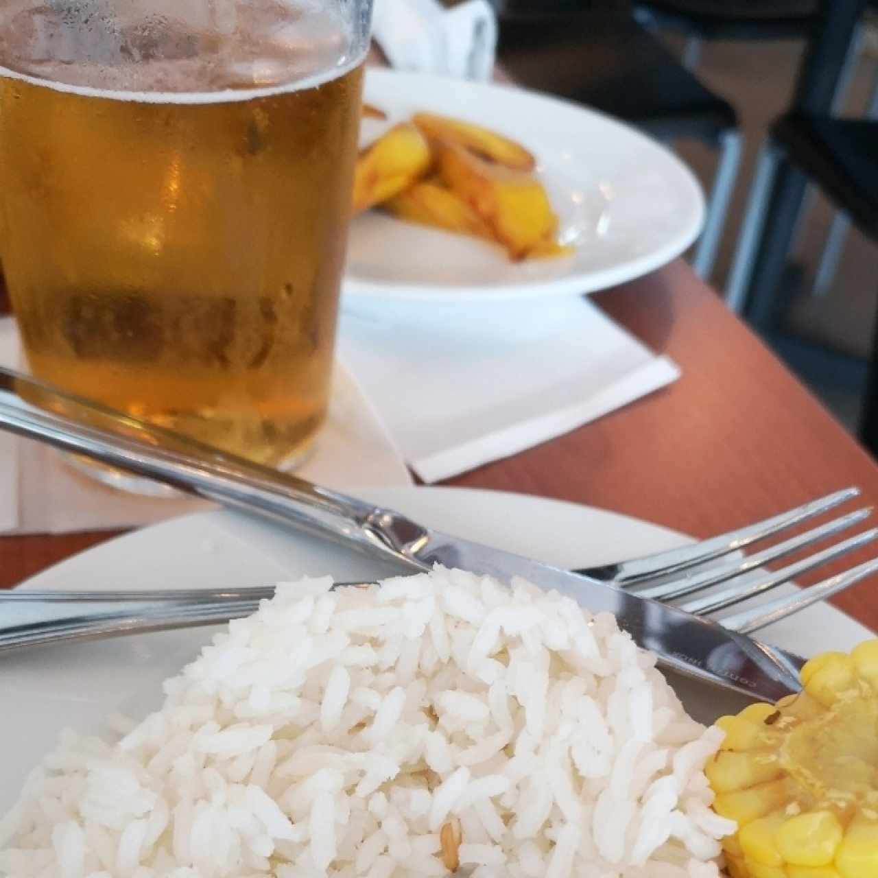 arroz acompañante sopa de pollo, balboa y orden de tajadas