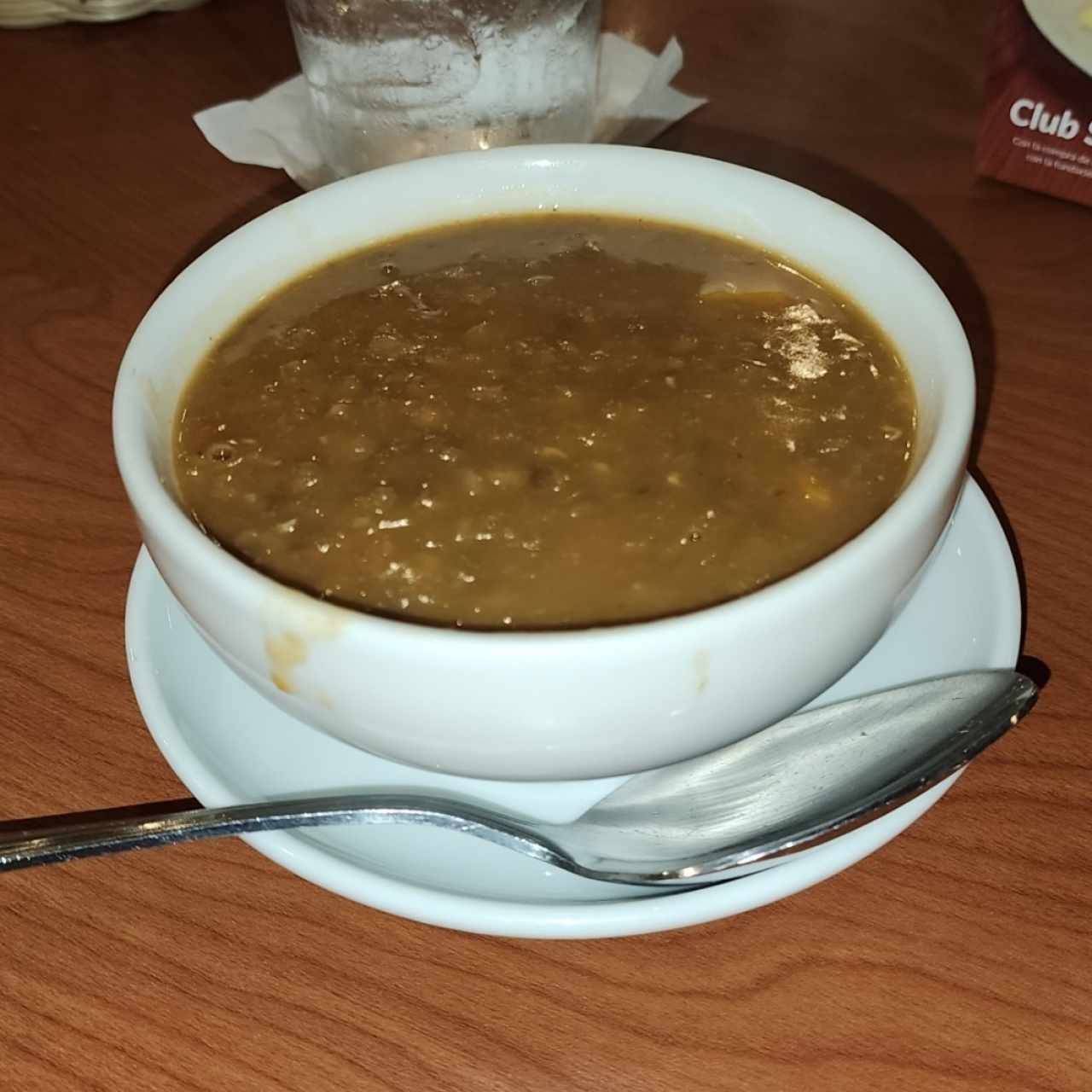 sopa de lentejas