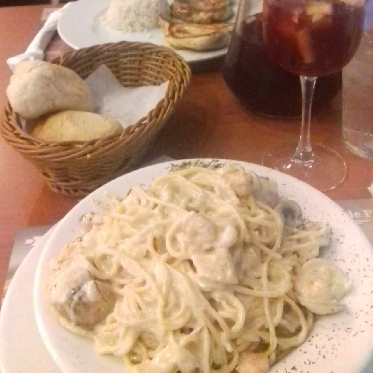 Spaghetti de Mariscos en salsa blanca
