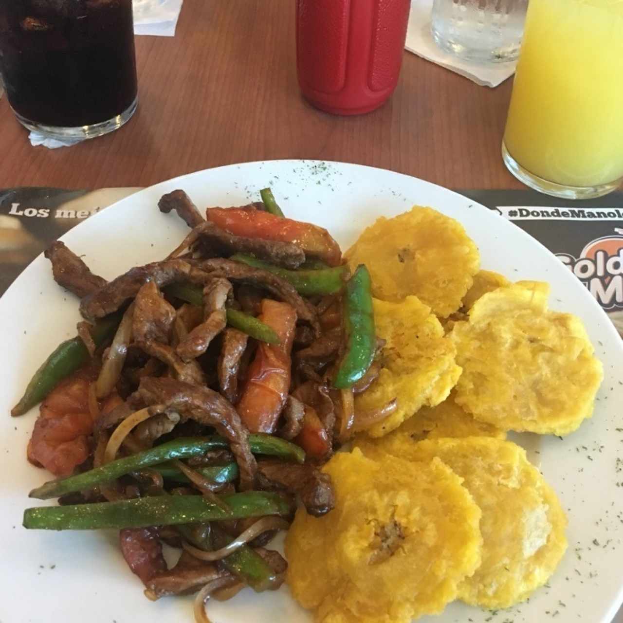 Bistec Picado con Patacones