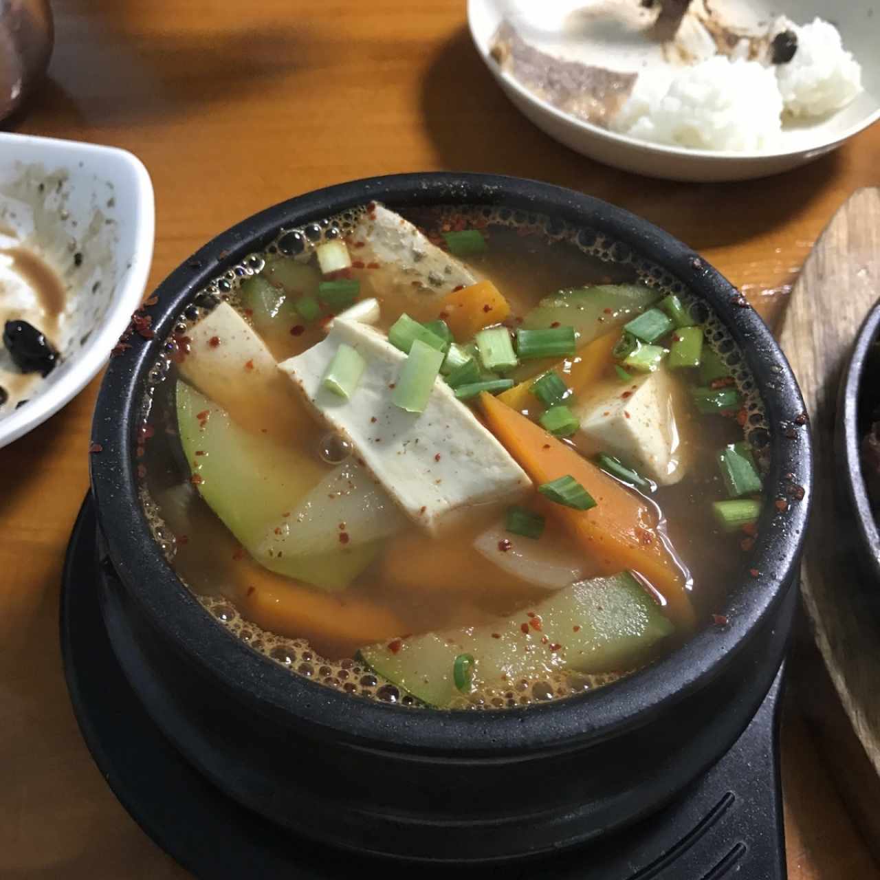 sopa de pescado con vegetales