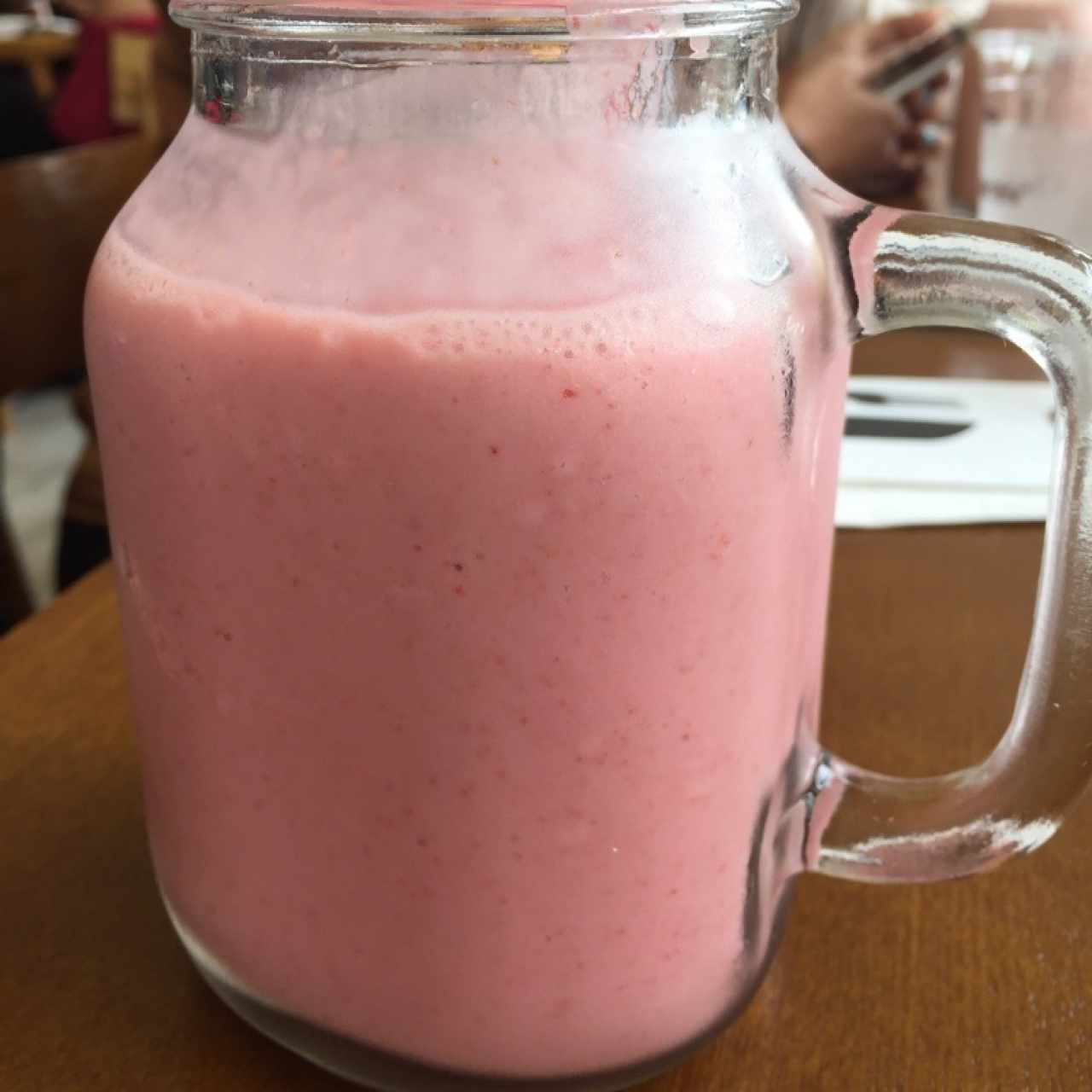 jugo de fresas & yogurt