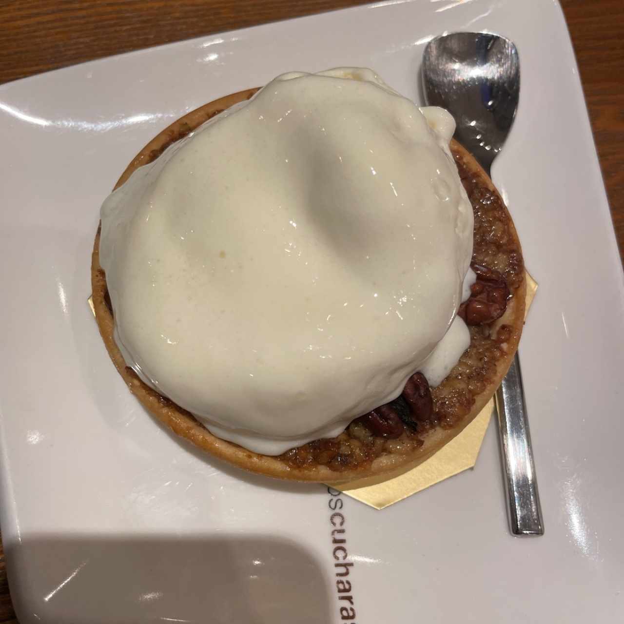 Pecan pie con helado 