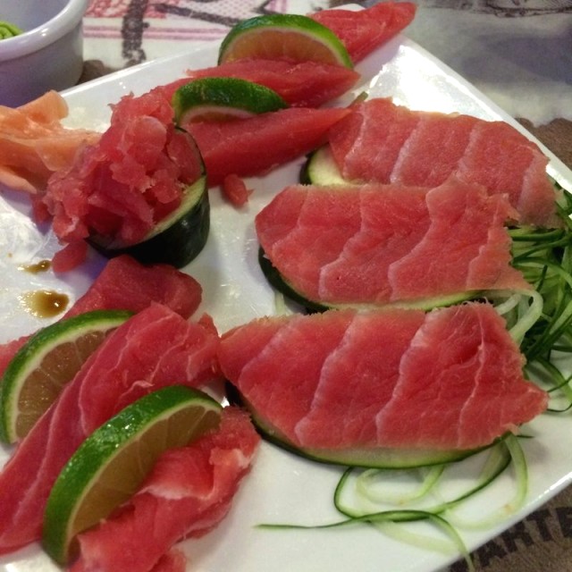 Sashimi de atún 