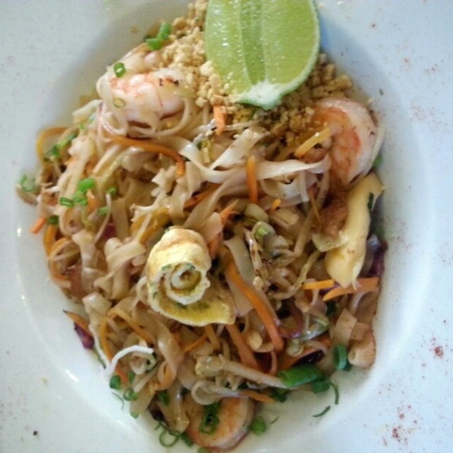 Pad thai de mariscos