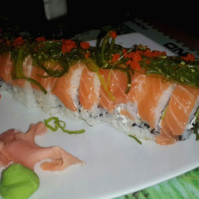 Roll salmón