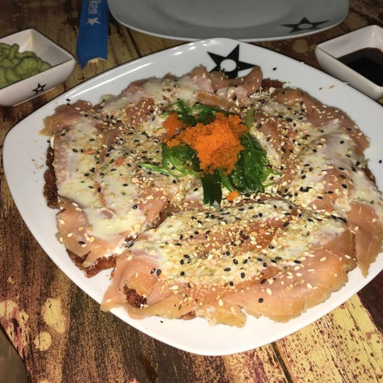 Sushi Pizza de Salmón