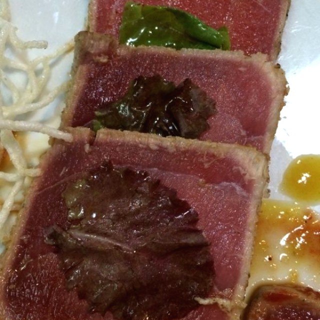 Tuna tataki