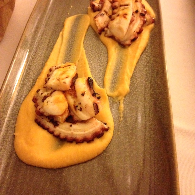 Pulpo al Carbon