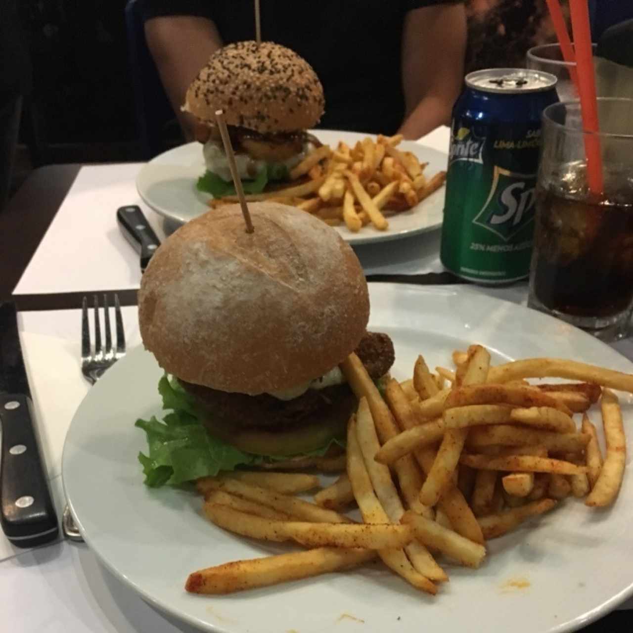 The Corner 76 - Arma tu propia hamburguesa