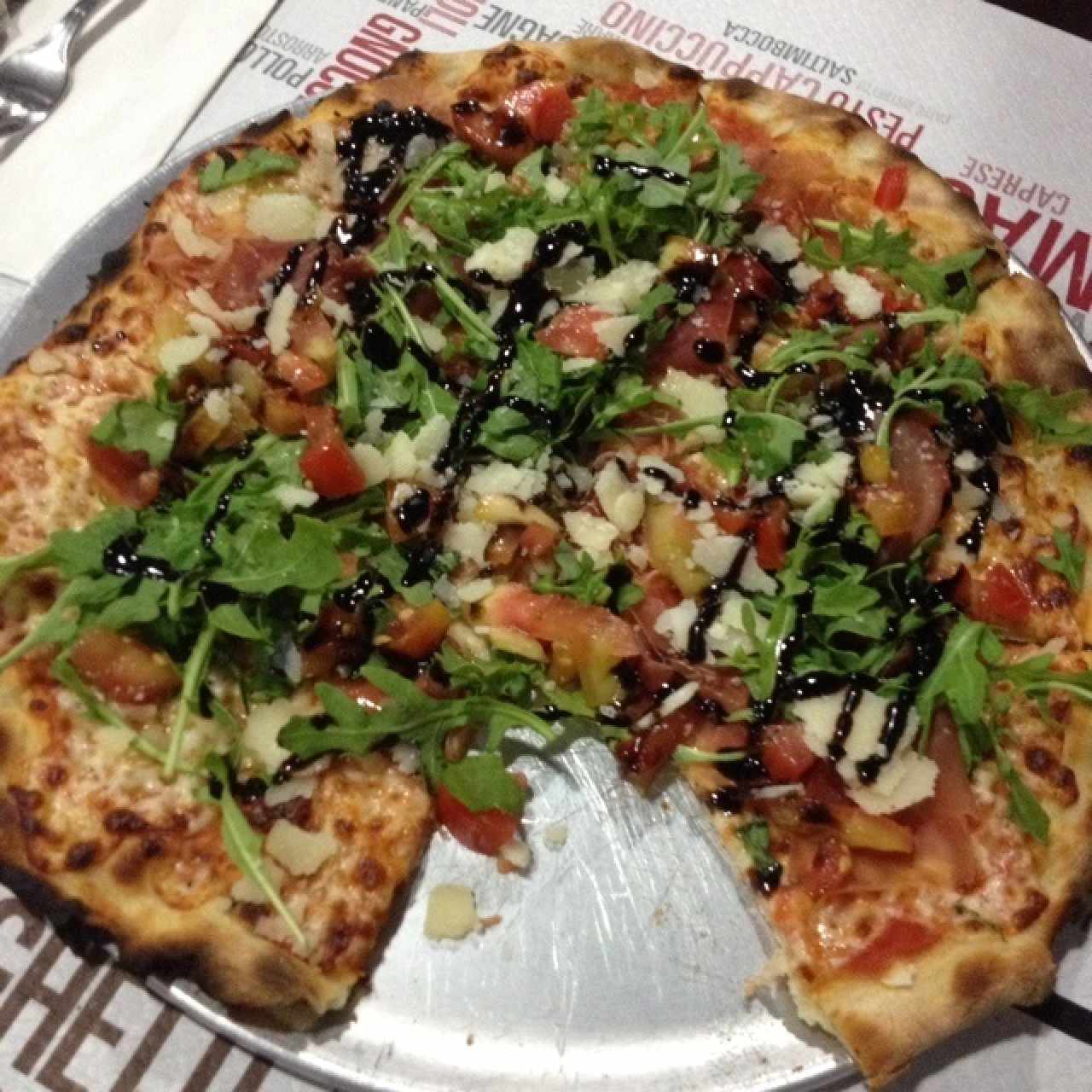 Pizza Tuzzardi con extra Jamon Serrano!