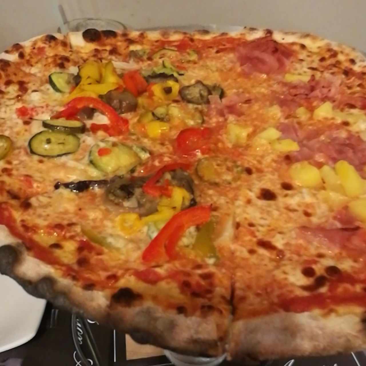 pizza vegetarina/hawaina