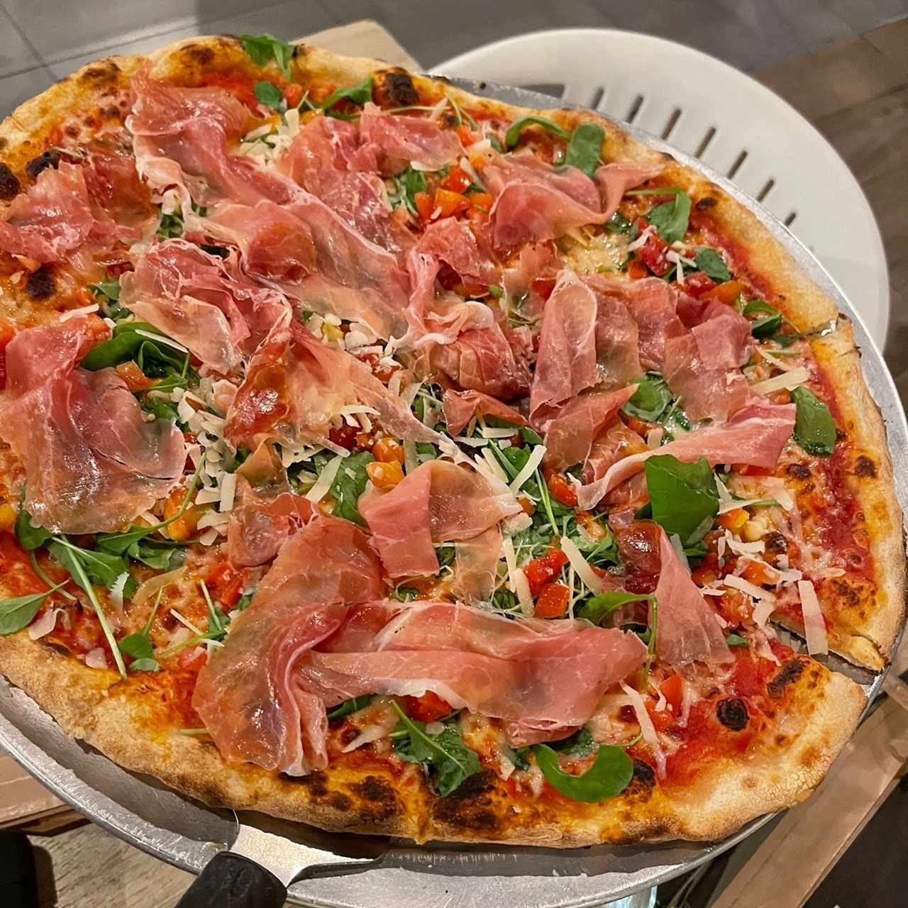 Pizza Emilia familiar