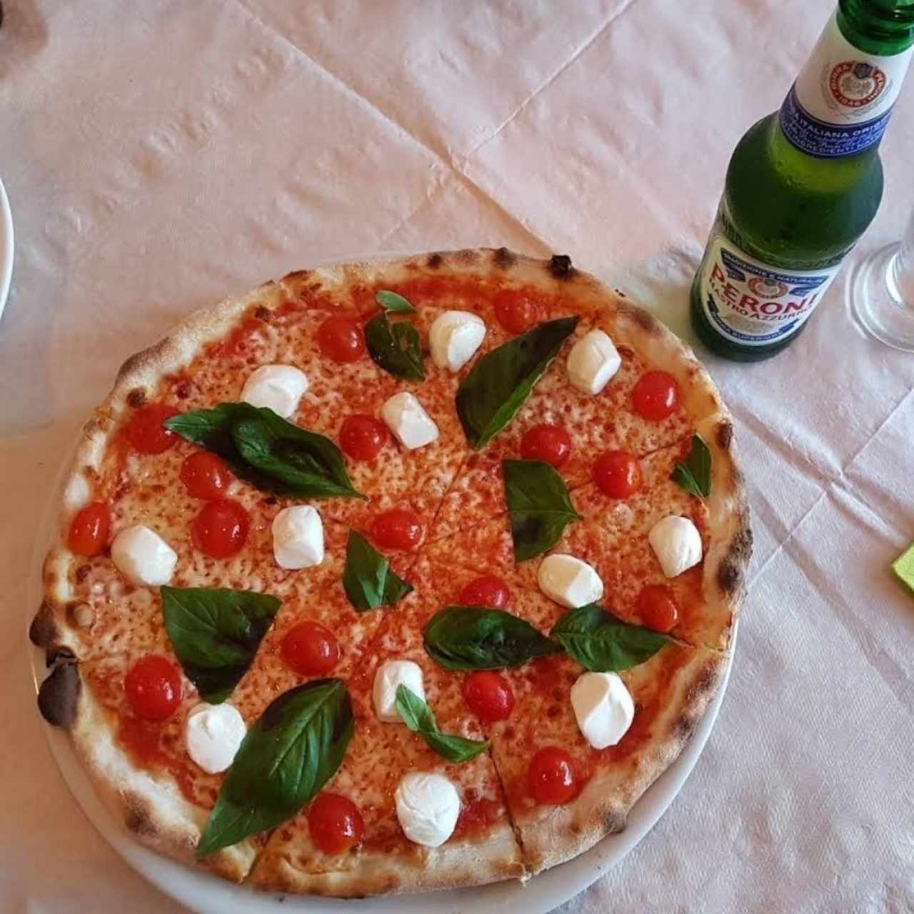 Pizza Caprese
