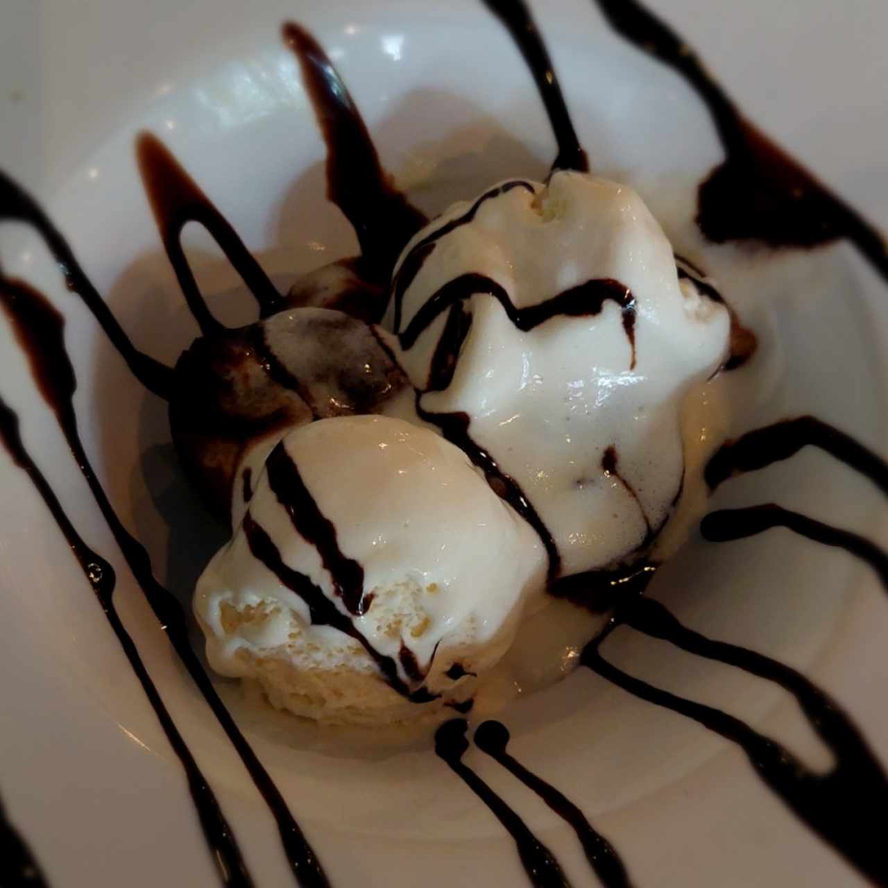 Postres - Brownie con Gelato