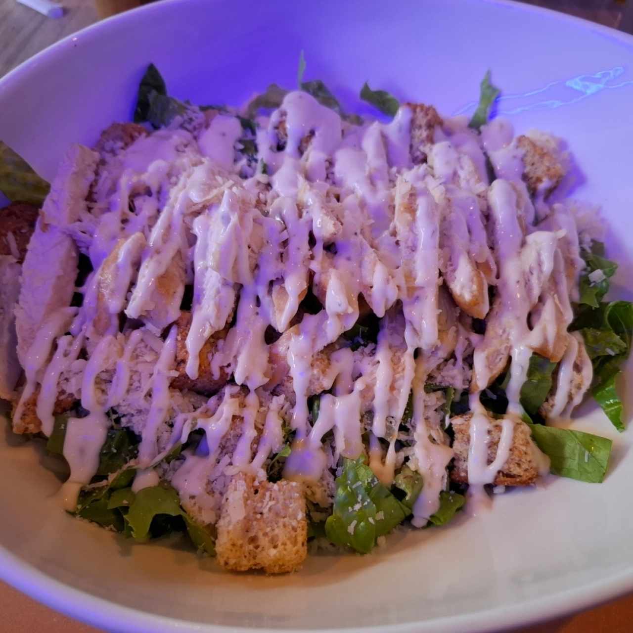 Ensalada César con pollo