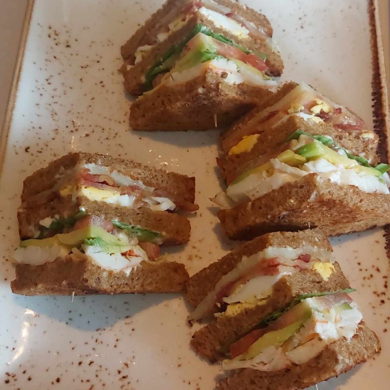 club sandwich de langosta