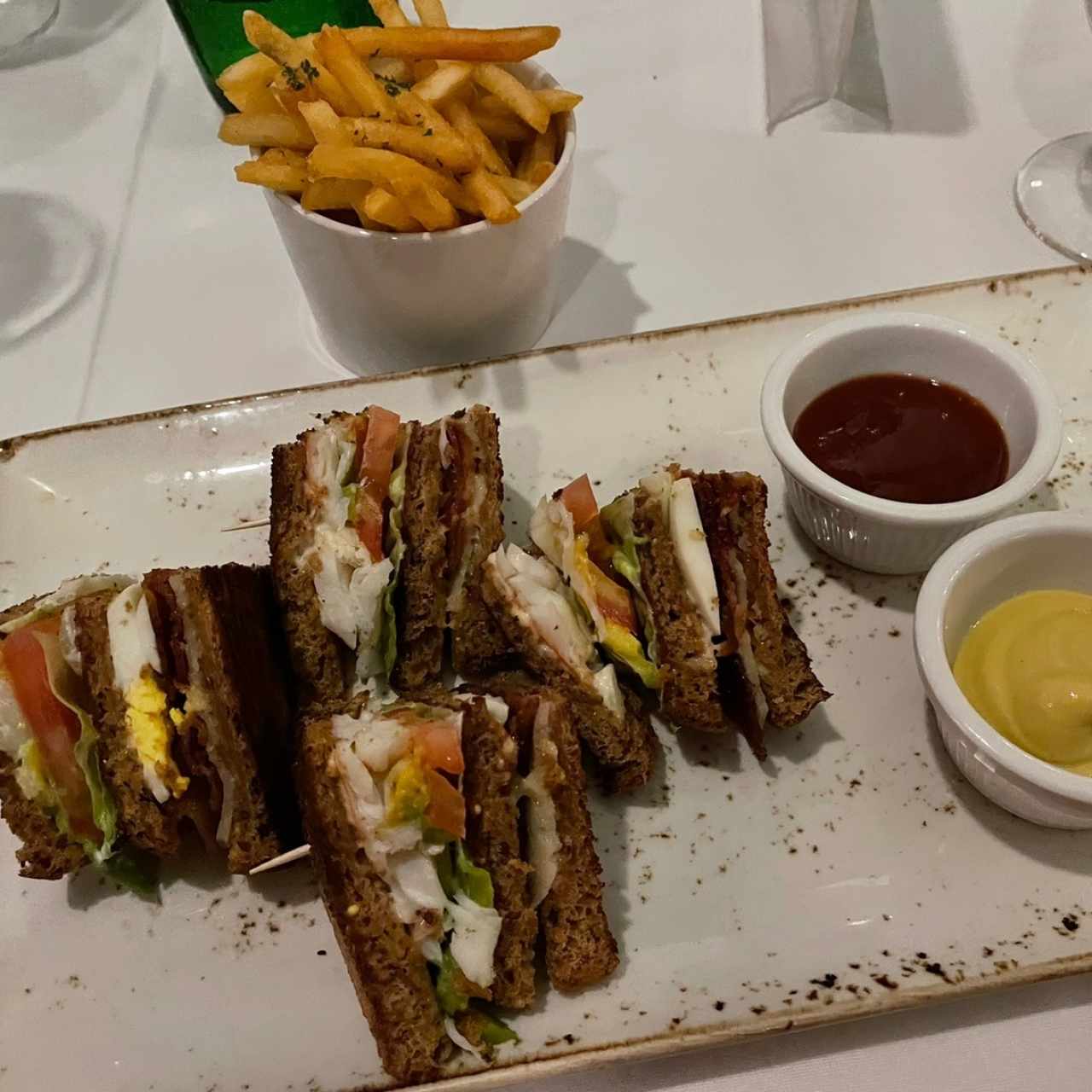 club sandwich de langosta