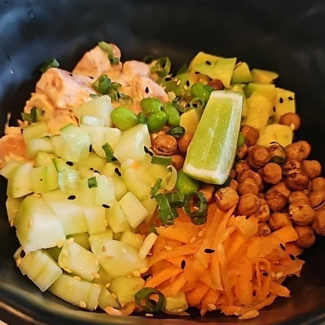 poke bowl de salmon