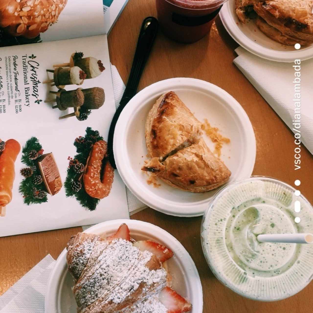 empanadas de spinacha - green smoothie