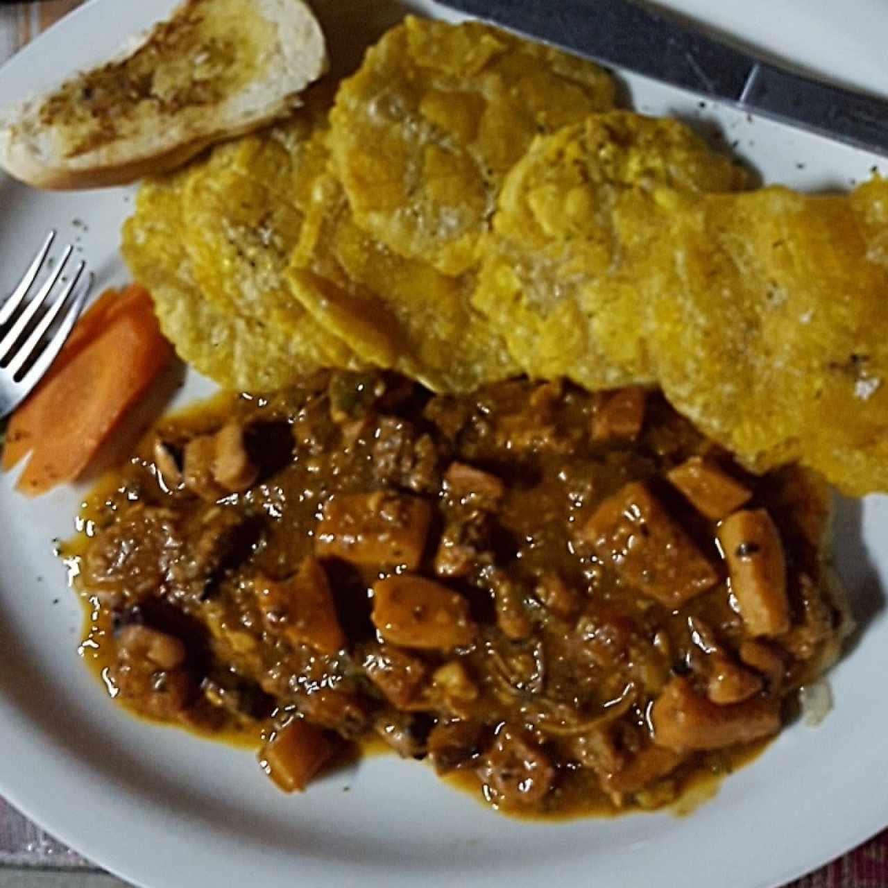 Del mar - Filete de corvina a lo macho