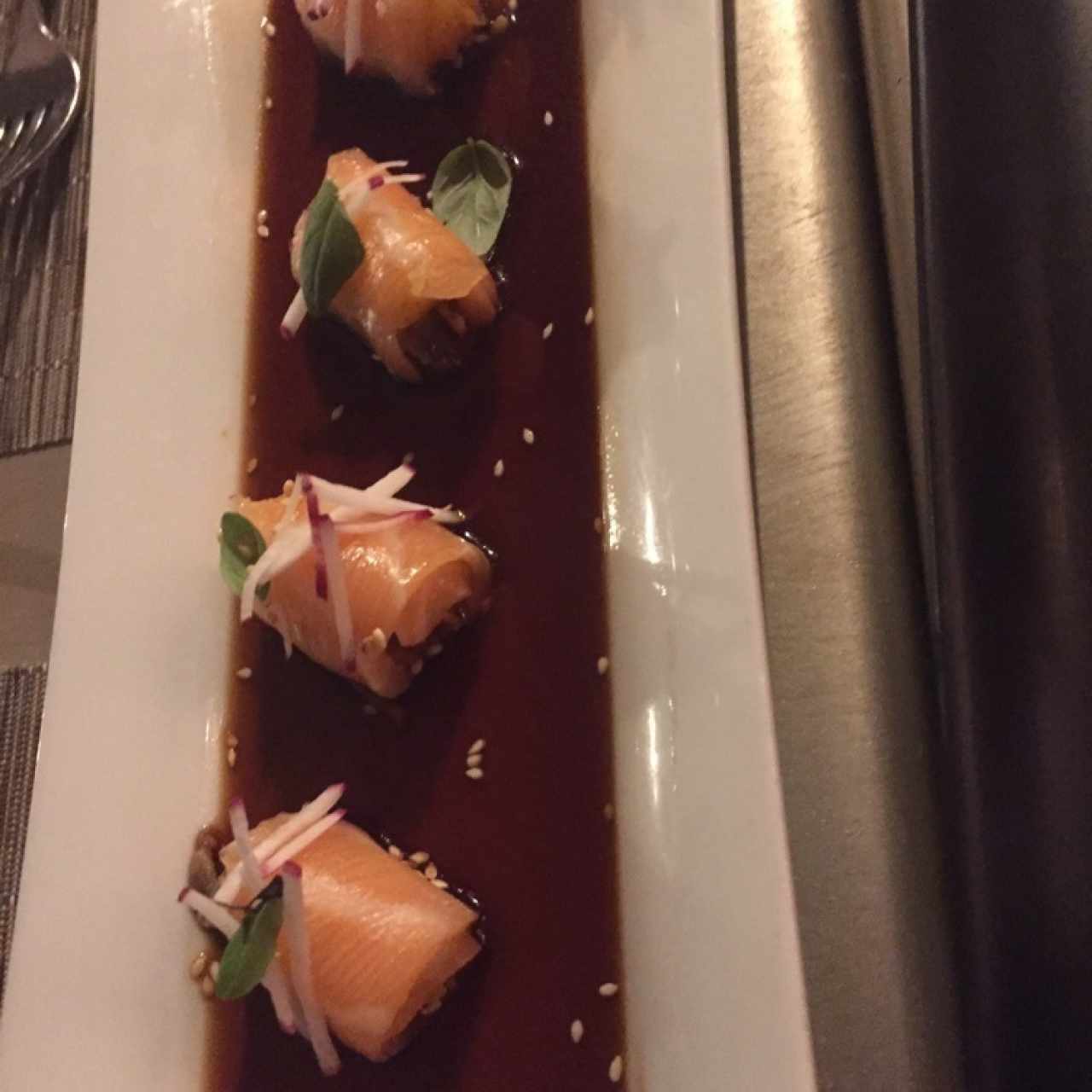 Crudo de salmón fresco