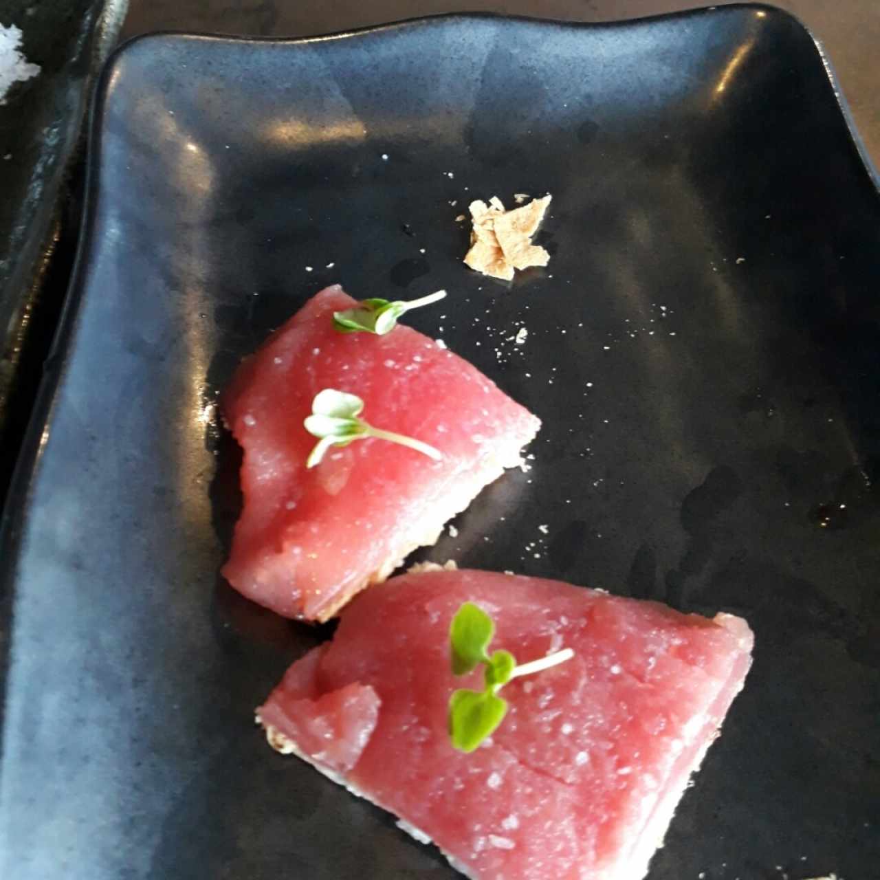 Tuna pizza