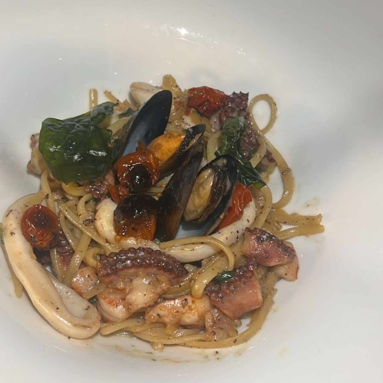 Linguini aglio e olio frutto di mare