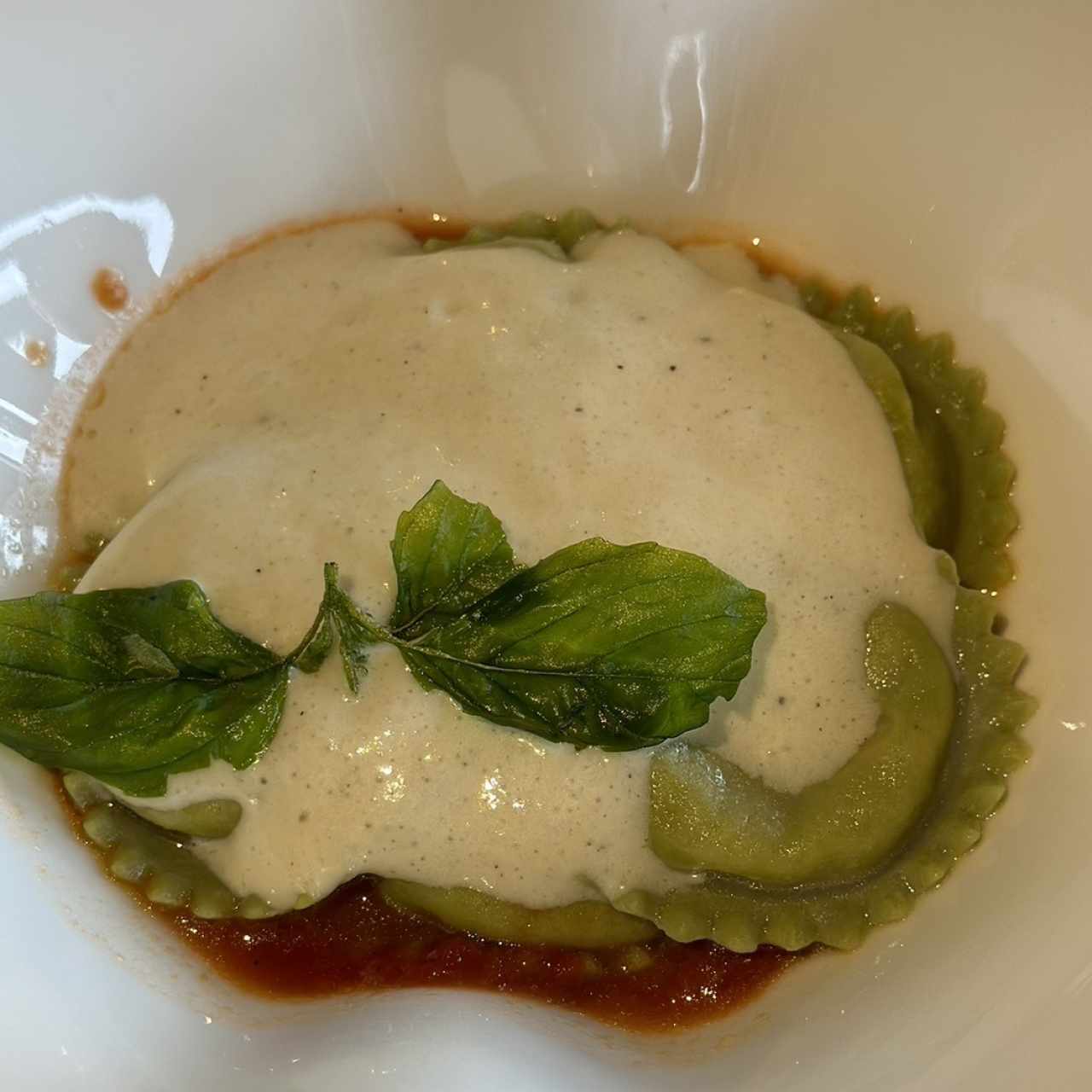 Ravioloni relleno de Burrata y Tomates Secos