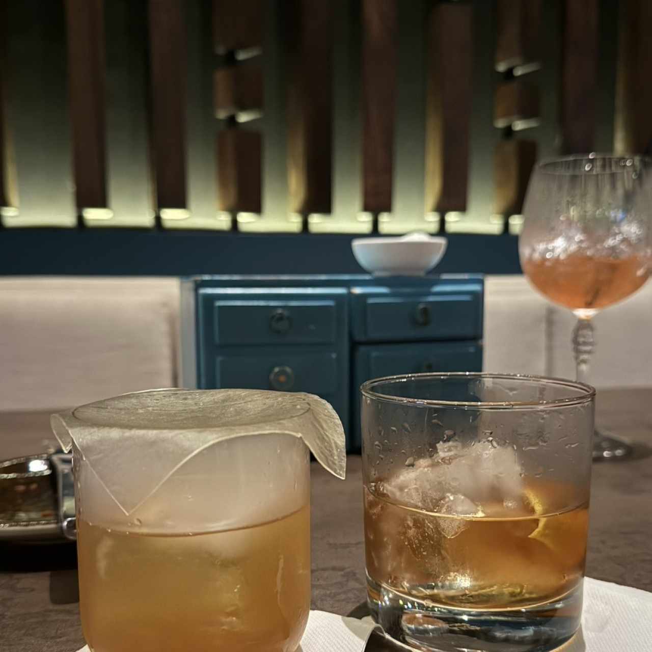 Smoke rum y whiskey sour