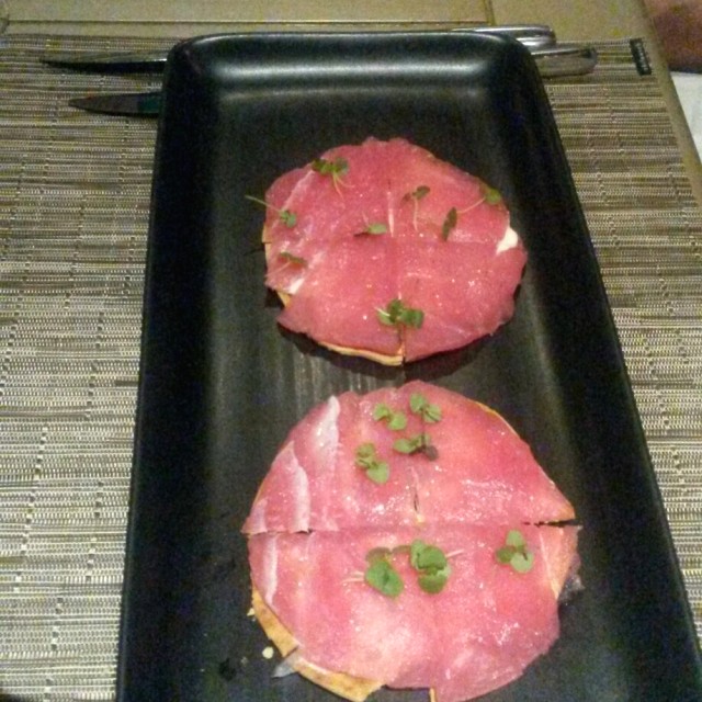 Para picar - Tuna pizza