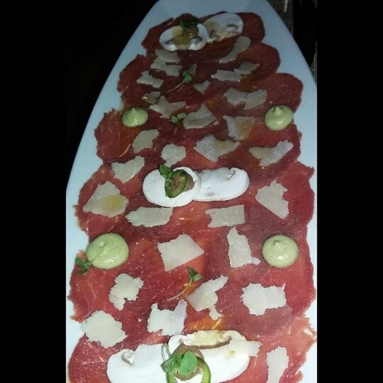 Carpaccio de lomito angus