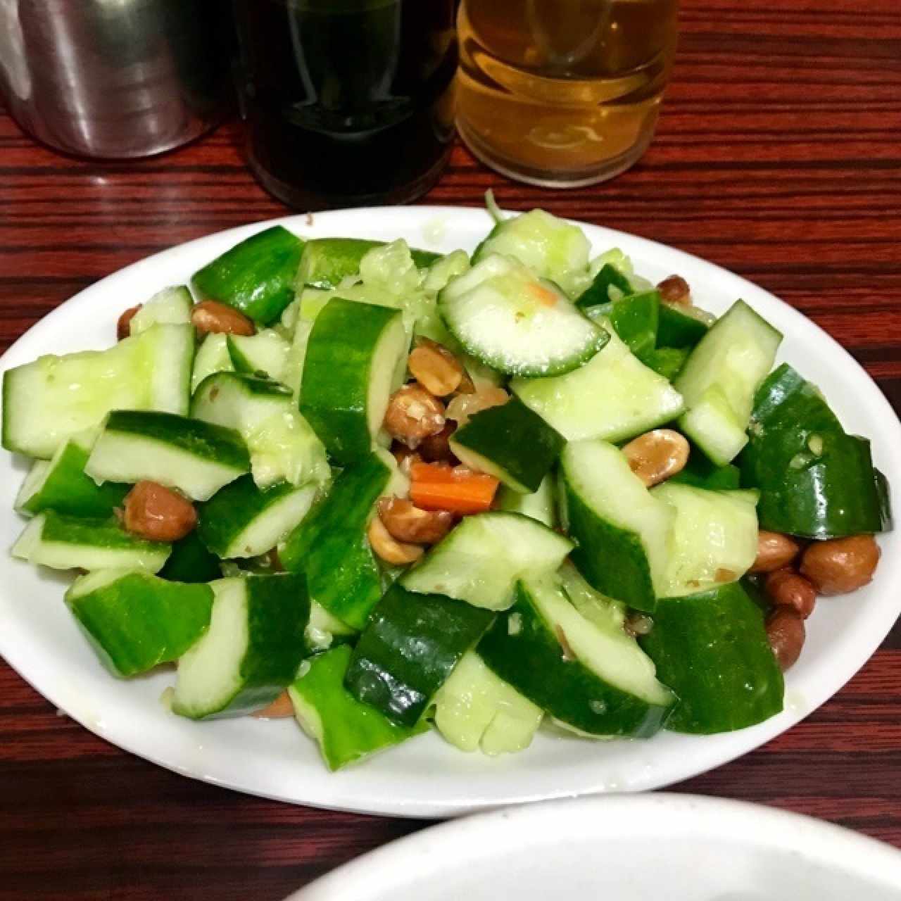 ensalada de pepino con zanahoria y maní