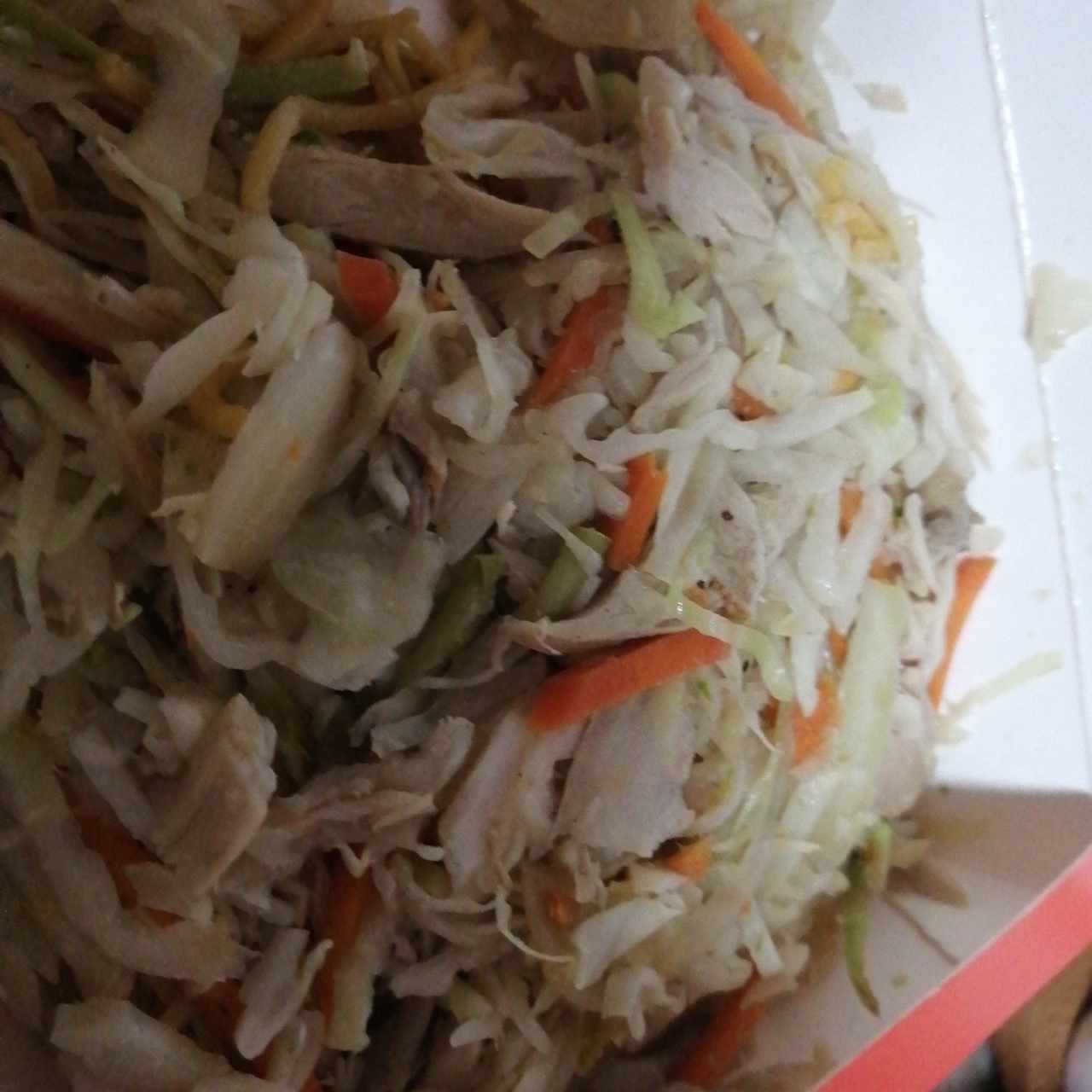 Chow mein de pollo