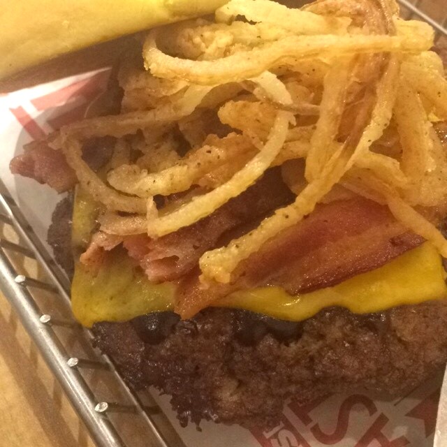 Bbq bacon burger 