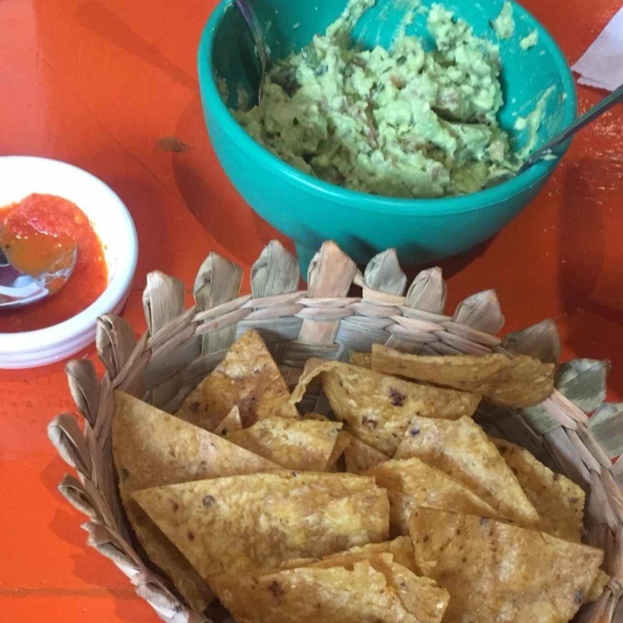 guacamoles con tortillas 