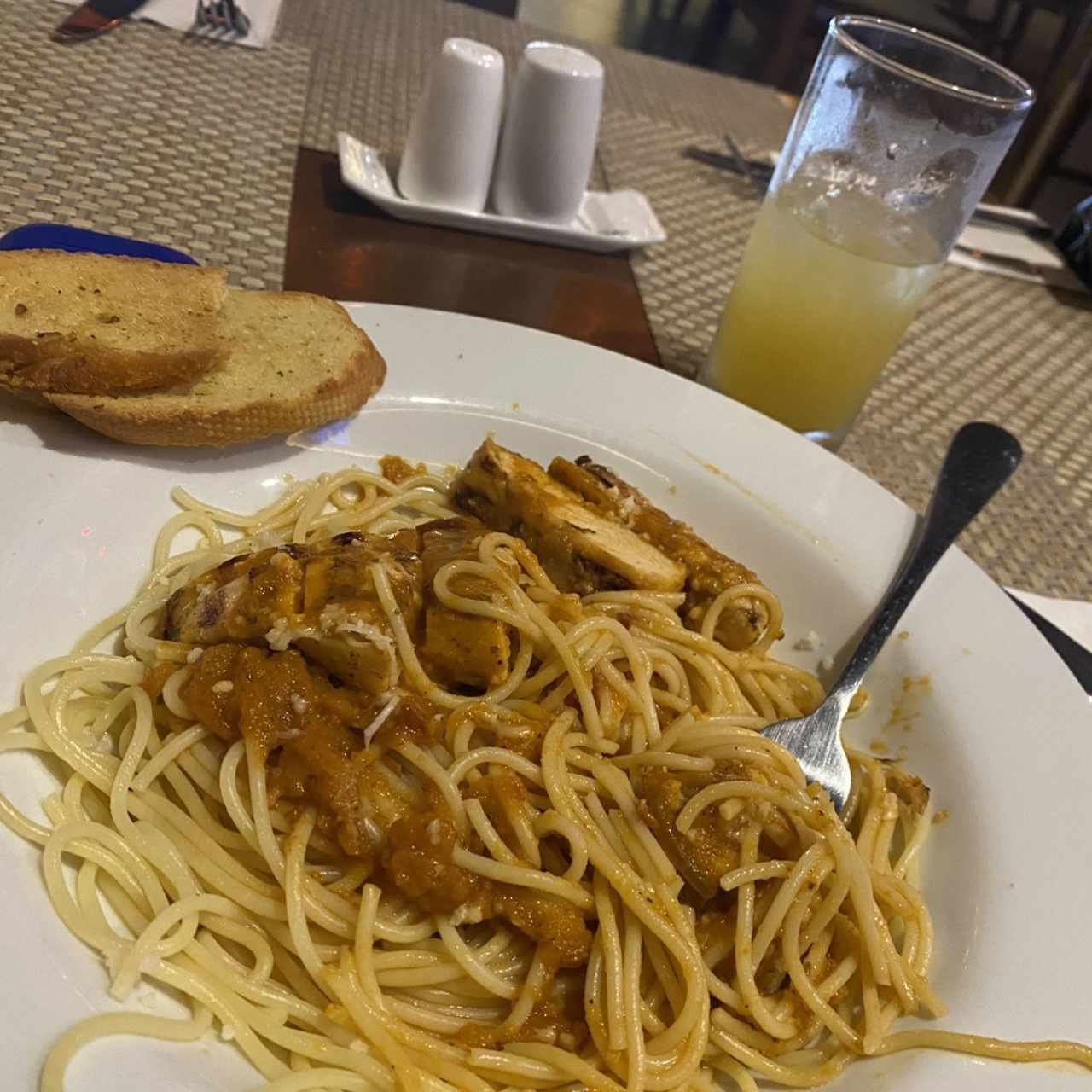Spaghetti menú ejecutivo 